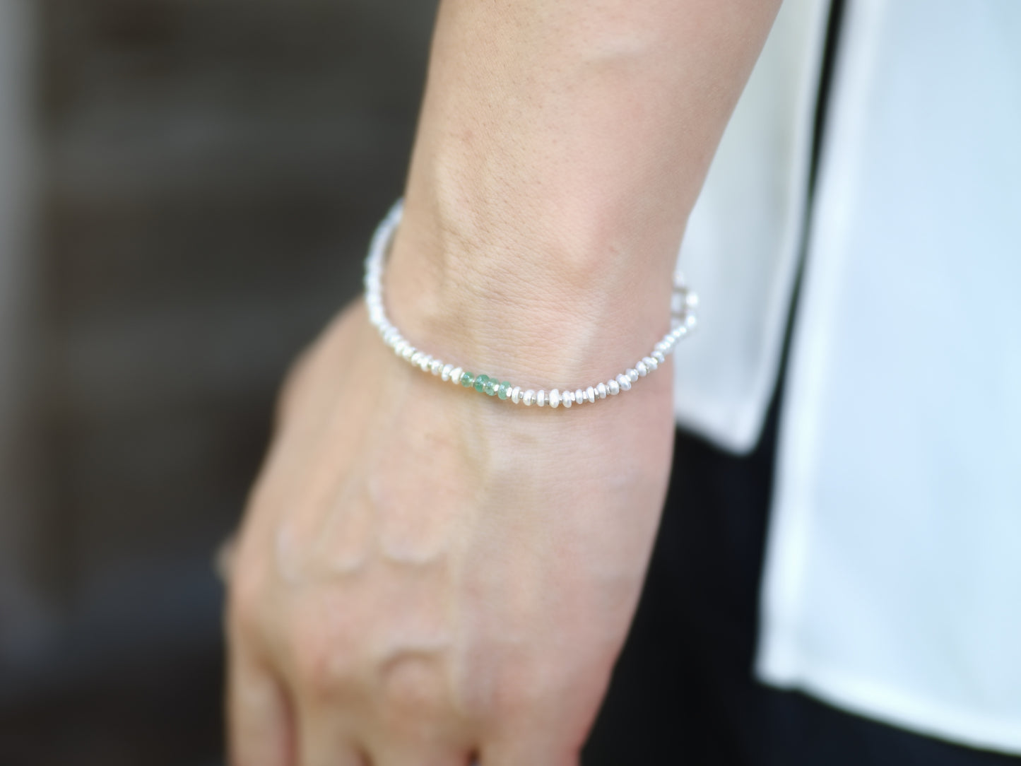 -pearl・emerald- 'beads line' bracelet
