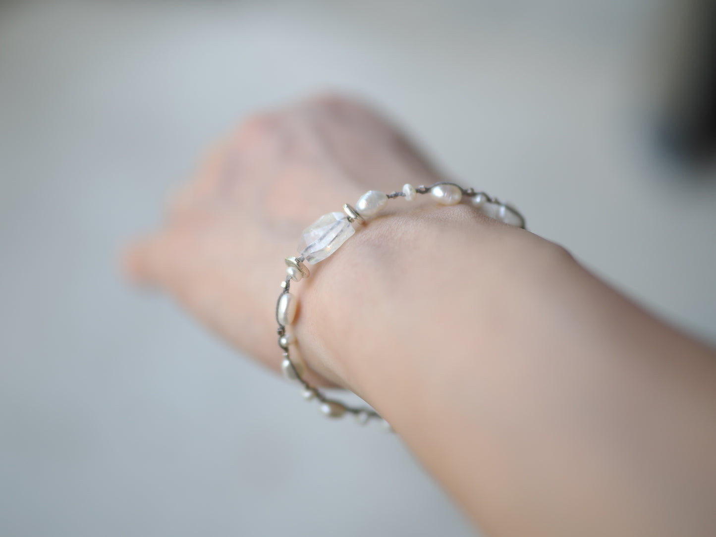 -Andesine labradorite- 'pearl・silver' braid