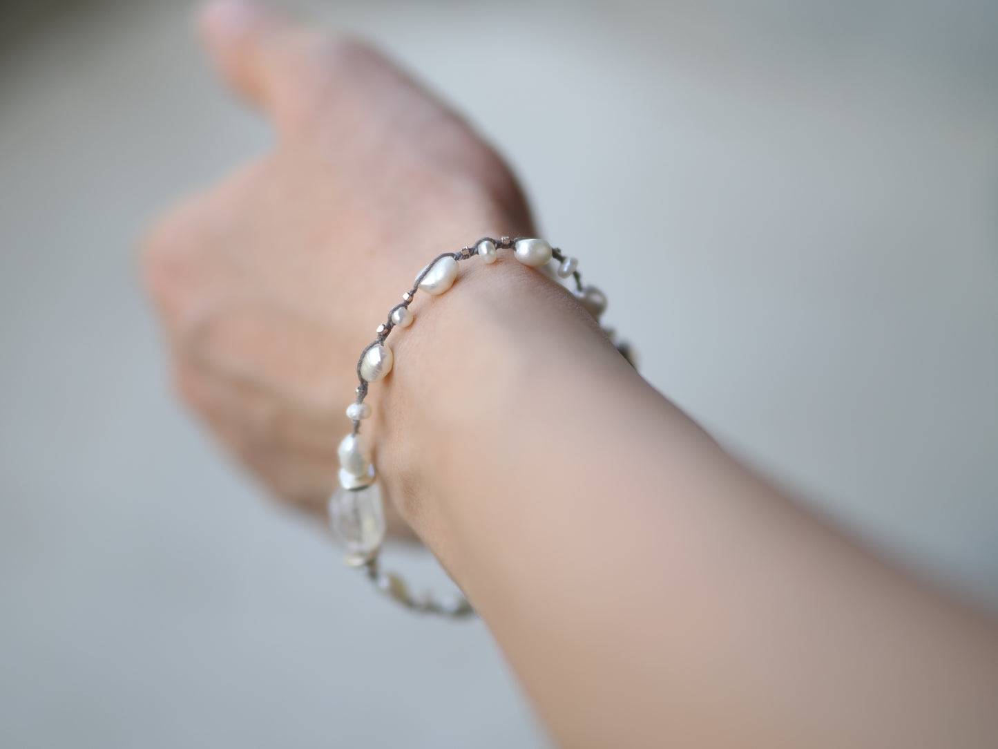 -Andesine labradorite- 'pearl・silver' braid