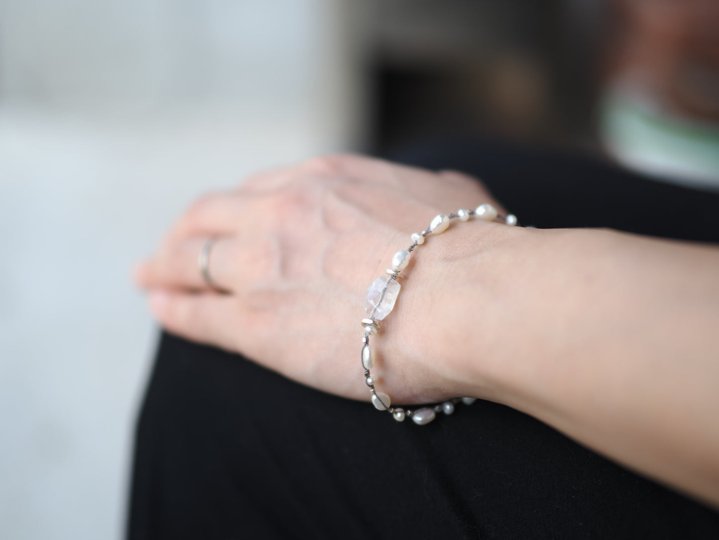 -Andesine labradorite- 'pearl・silver' braid