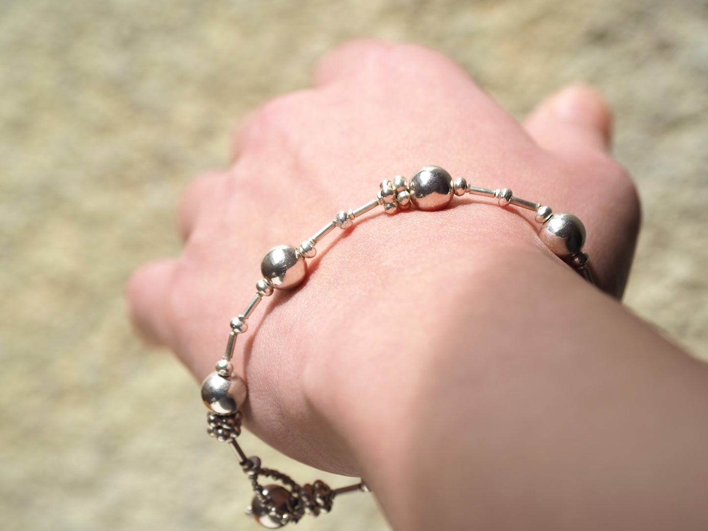 Silver bracelet 'ball design'