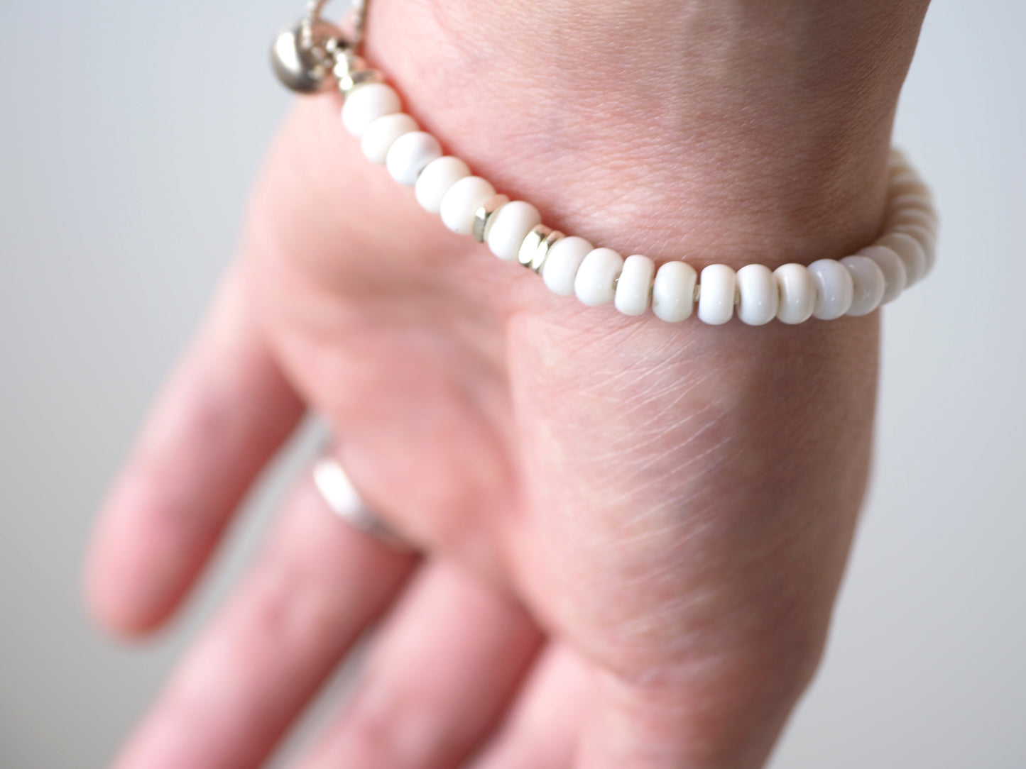 -White opal- bracelet