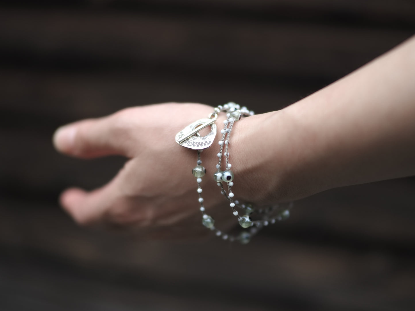 -Eye beads・Howlite- braid mantel necklace