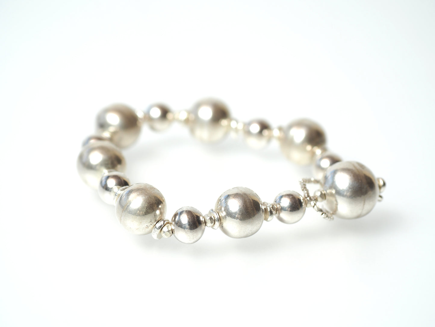 Round ball silver bracelet