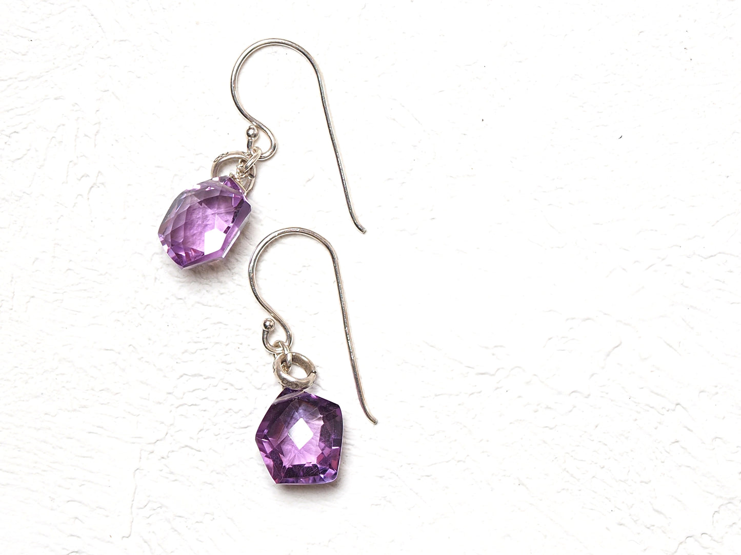 “花式造型”紫水晶耳环