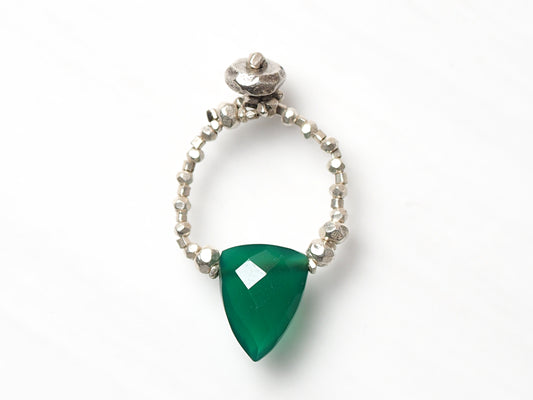 beads ring -Green onyx-