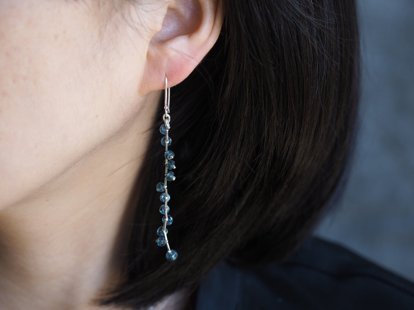 Indigo Blue Kyanite Long [Earrings &amp; Earrings] 