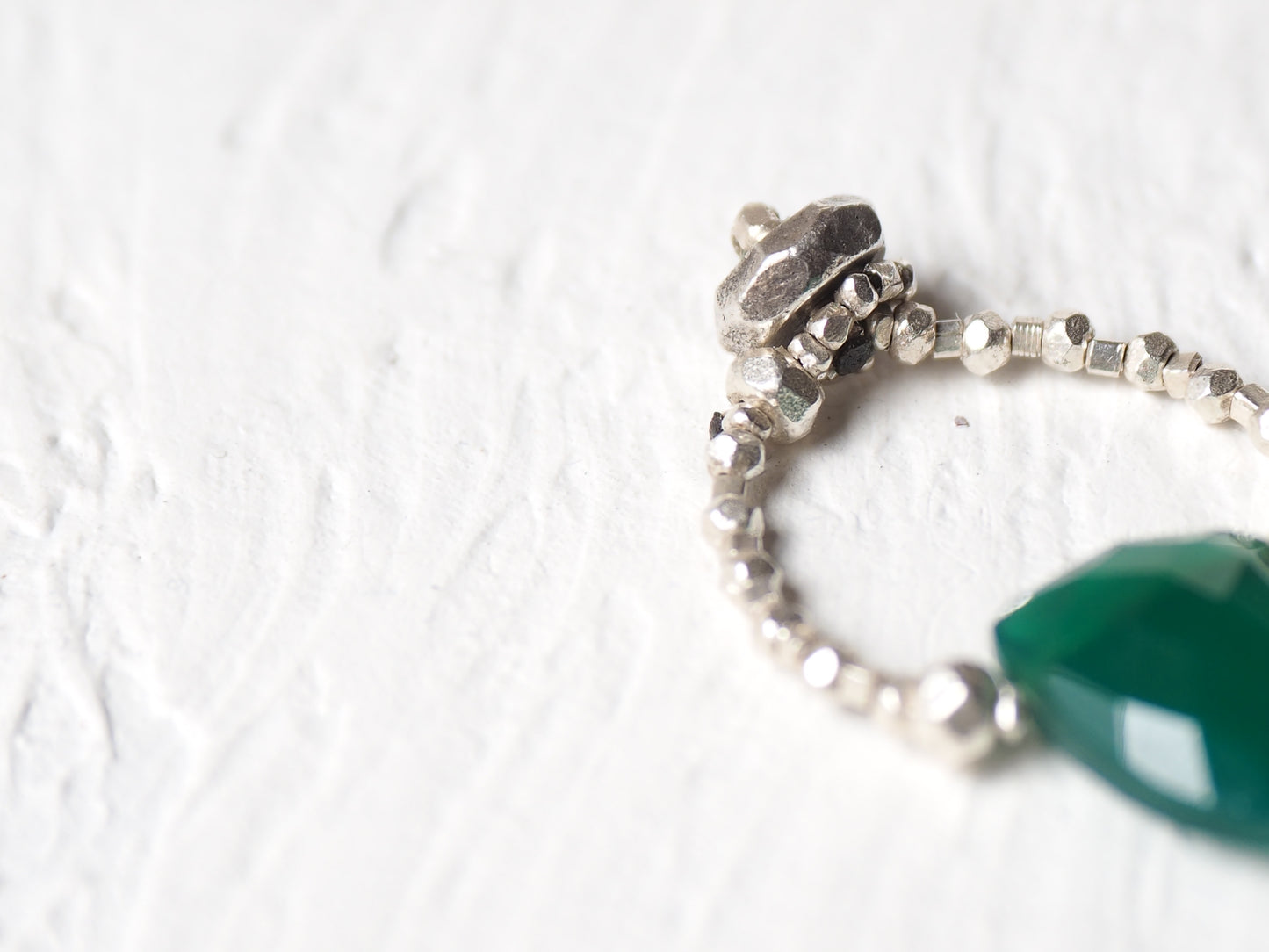 beads ring -Green onyx-